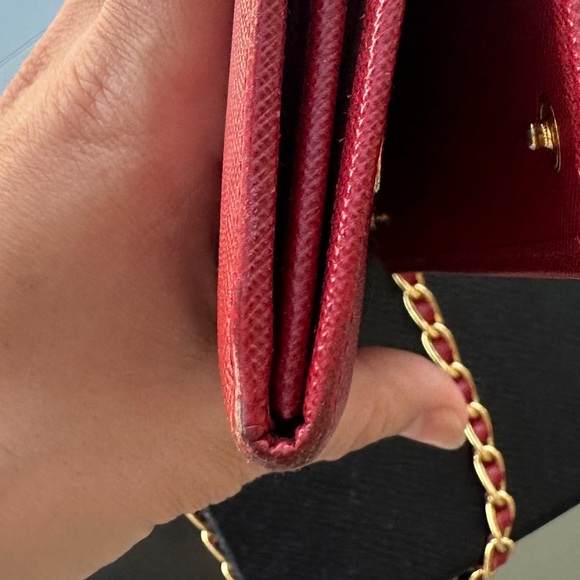 100% Authentic Prada wallet on chain - Picture 11 of 12